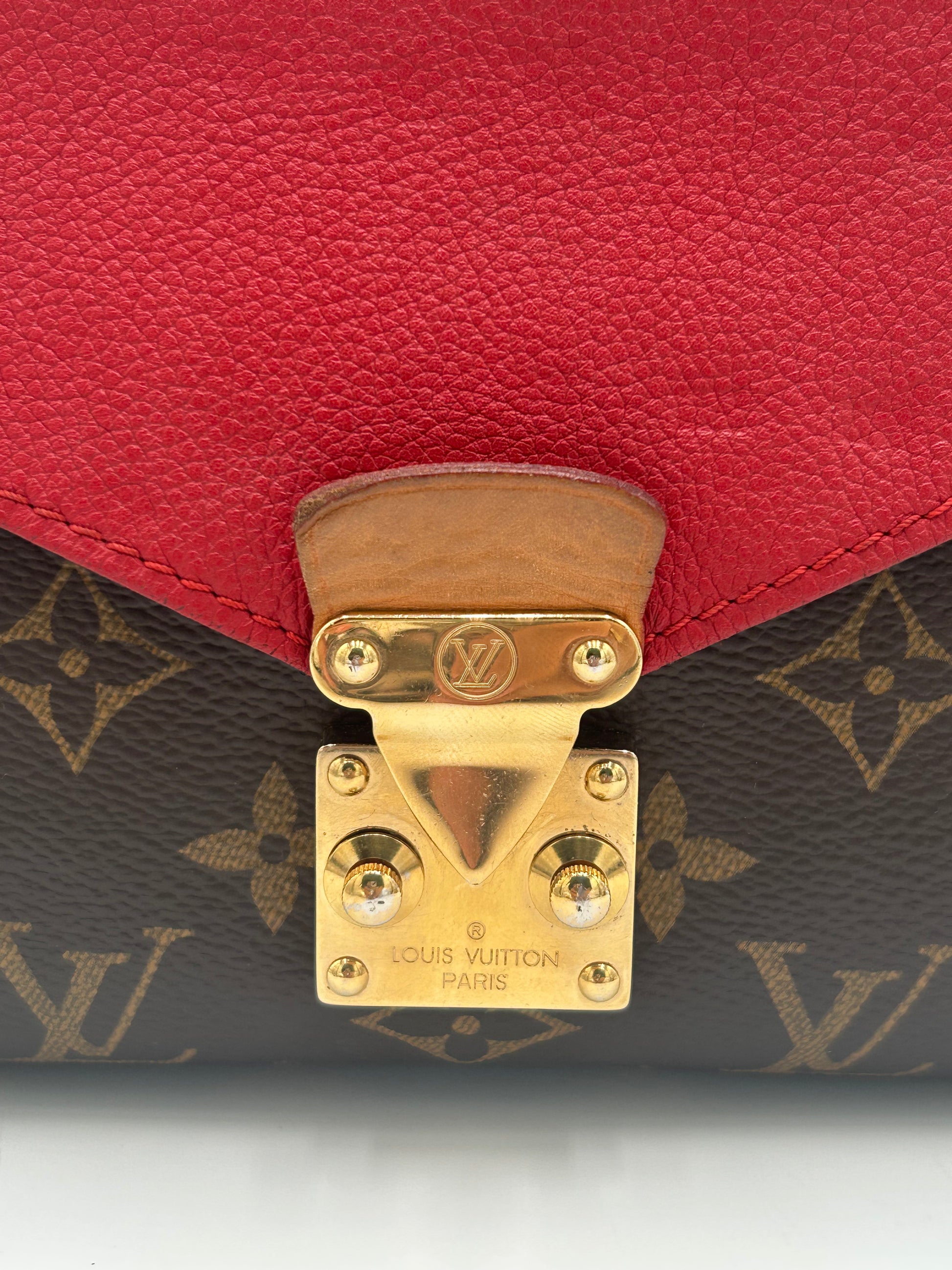 LV Pallas Chain