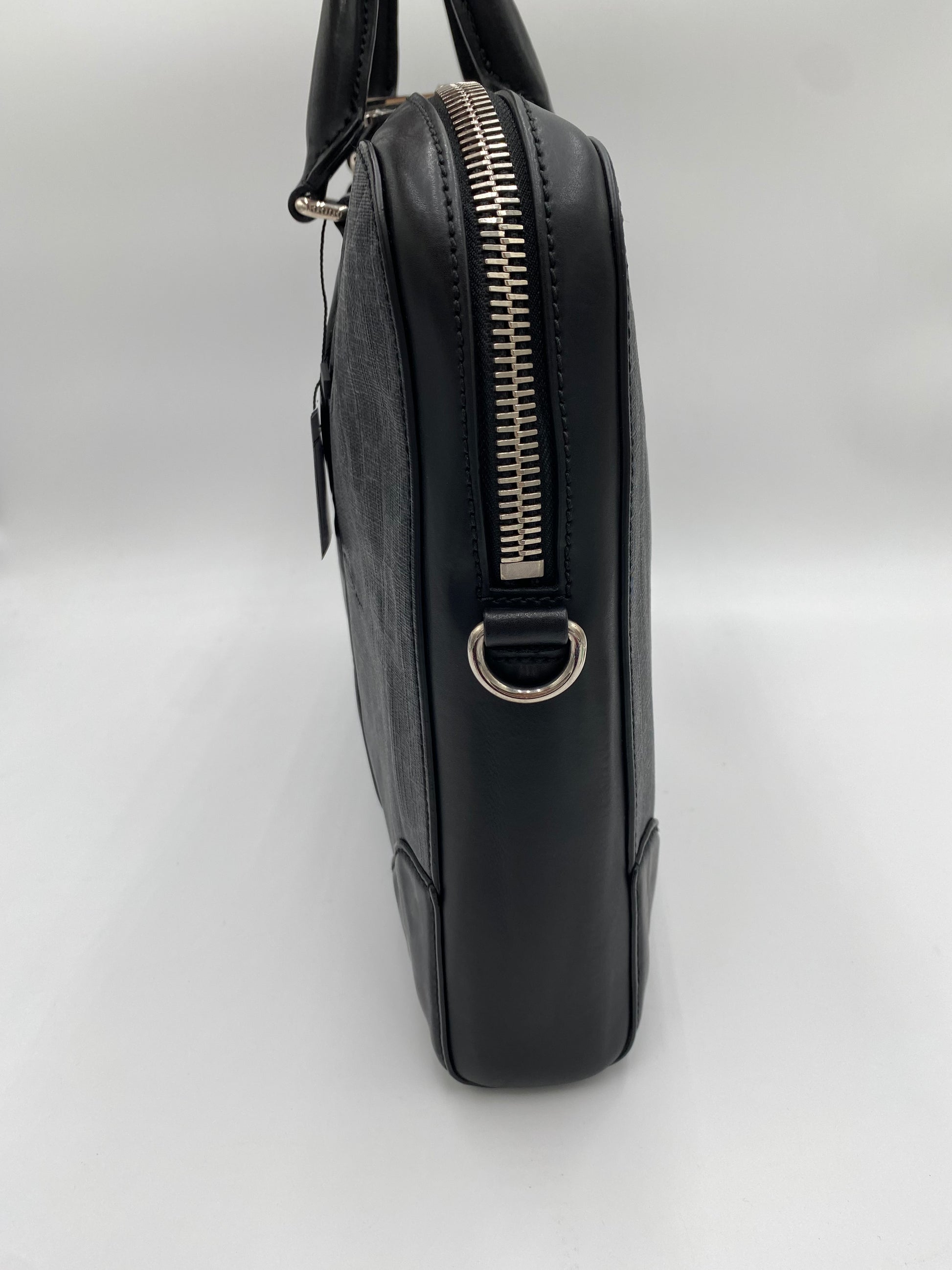 Gucci Supreme Document Bag