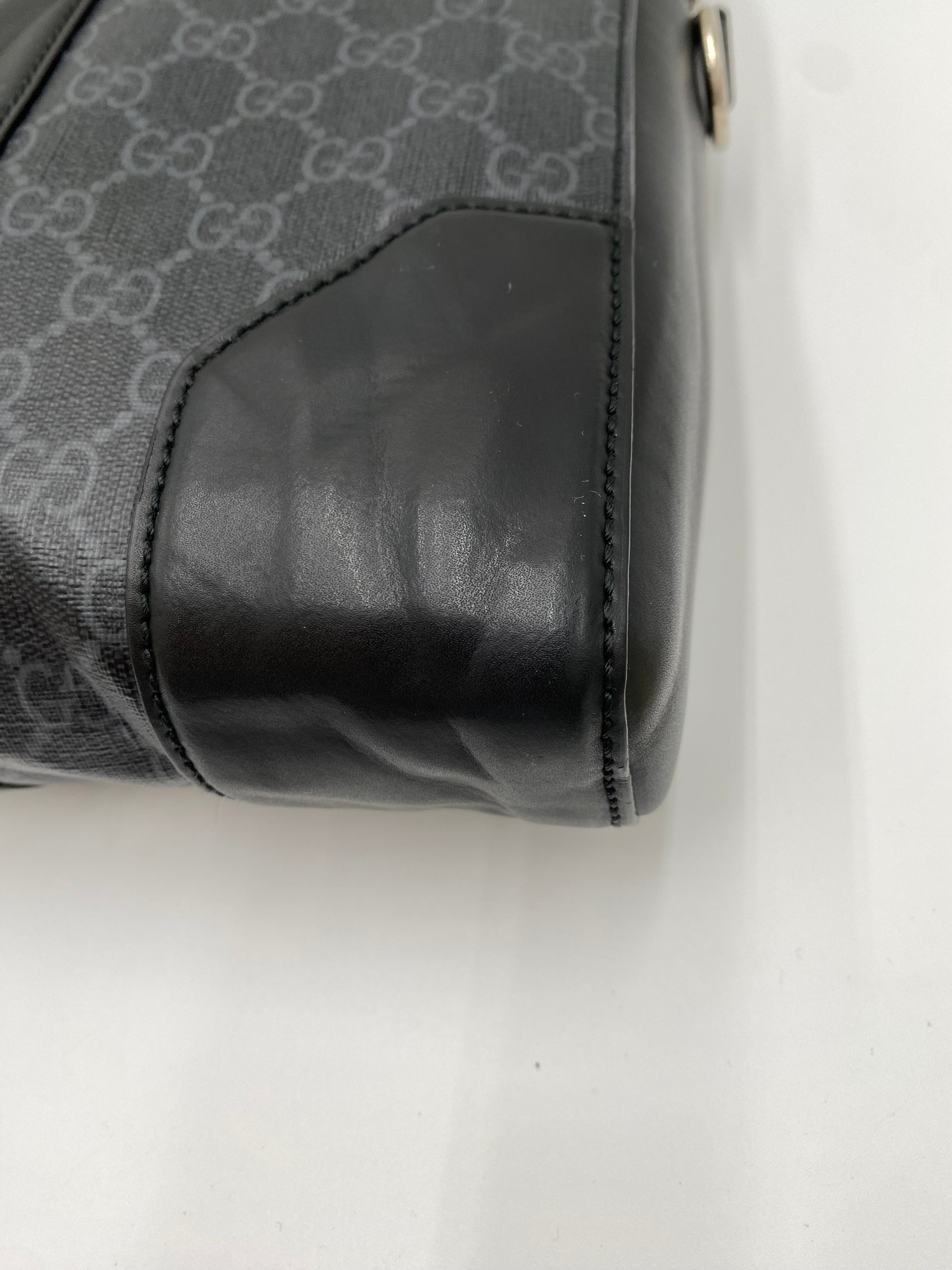 Gucci Supreme Document Bag