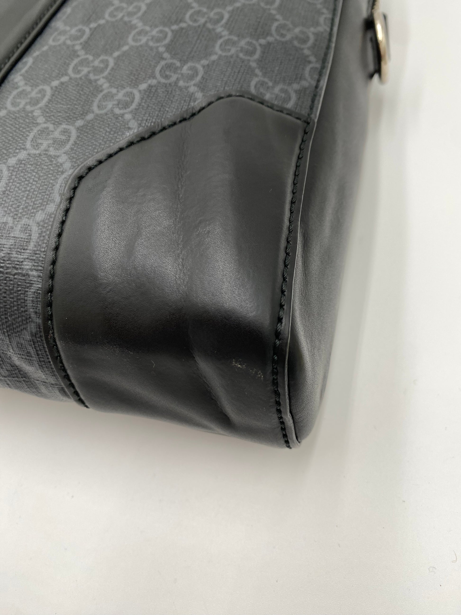 Gucci Supreme Document Bag