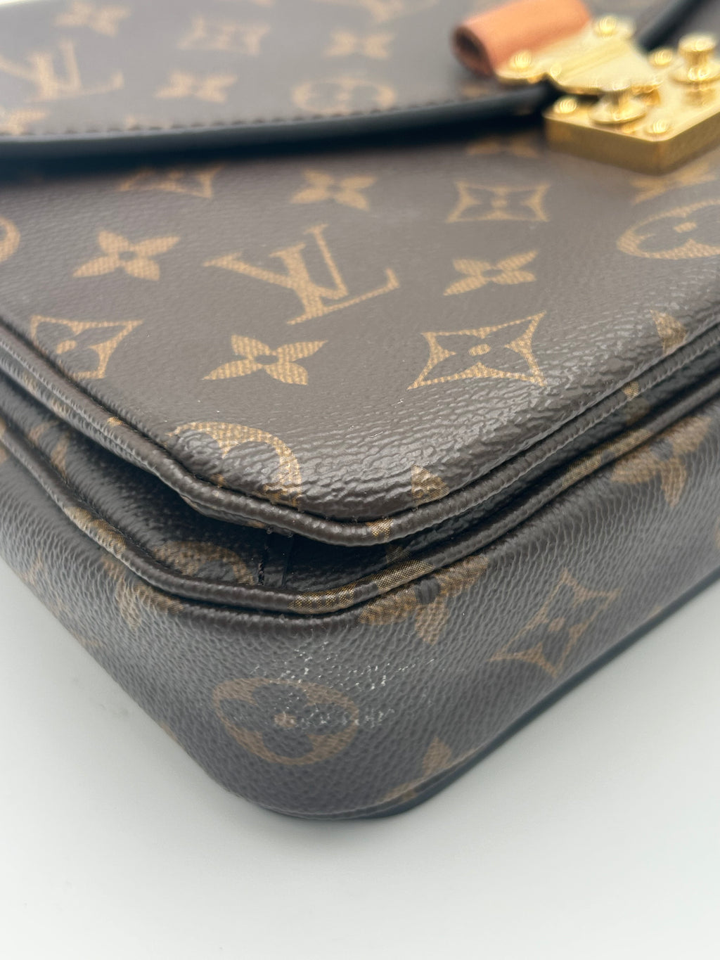 Louis Vuitton Metis