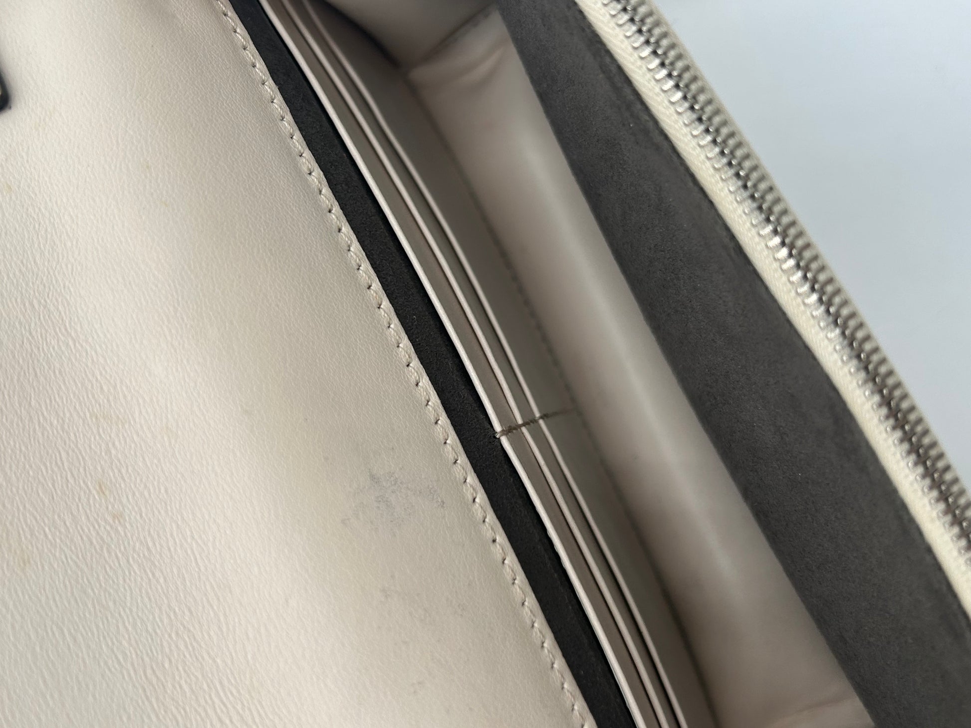 Fendi Dot Com Wallet on Chain