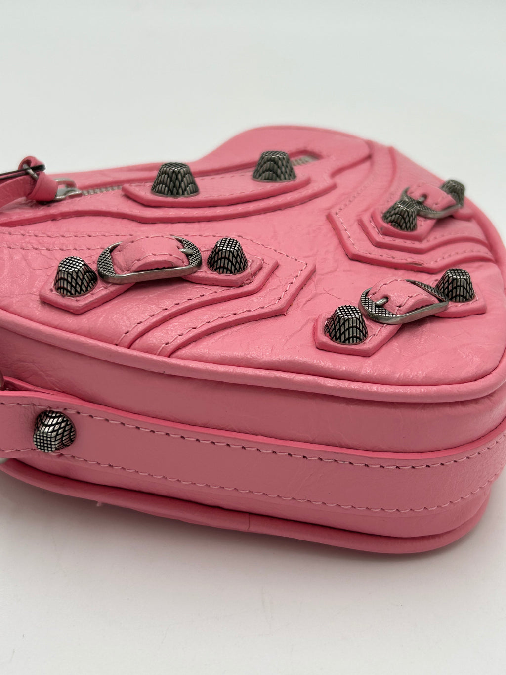 Balenciaga Le Cagole Heart