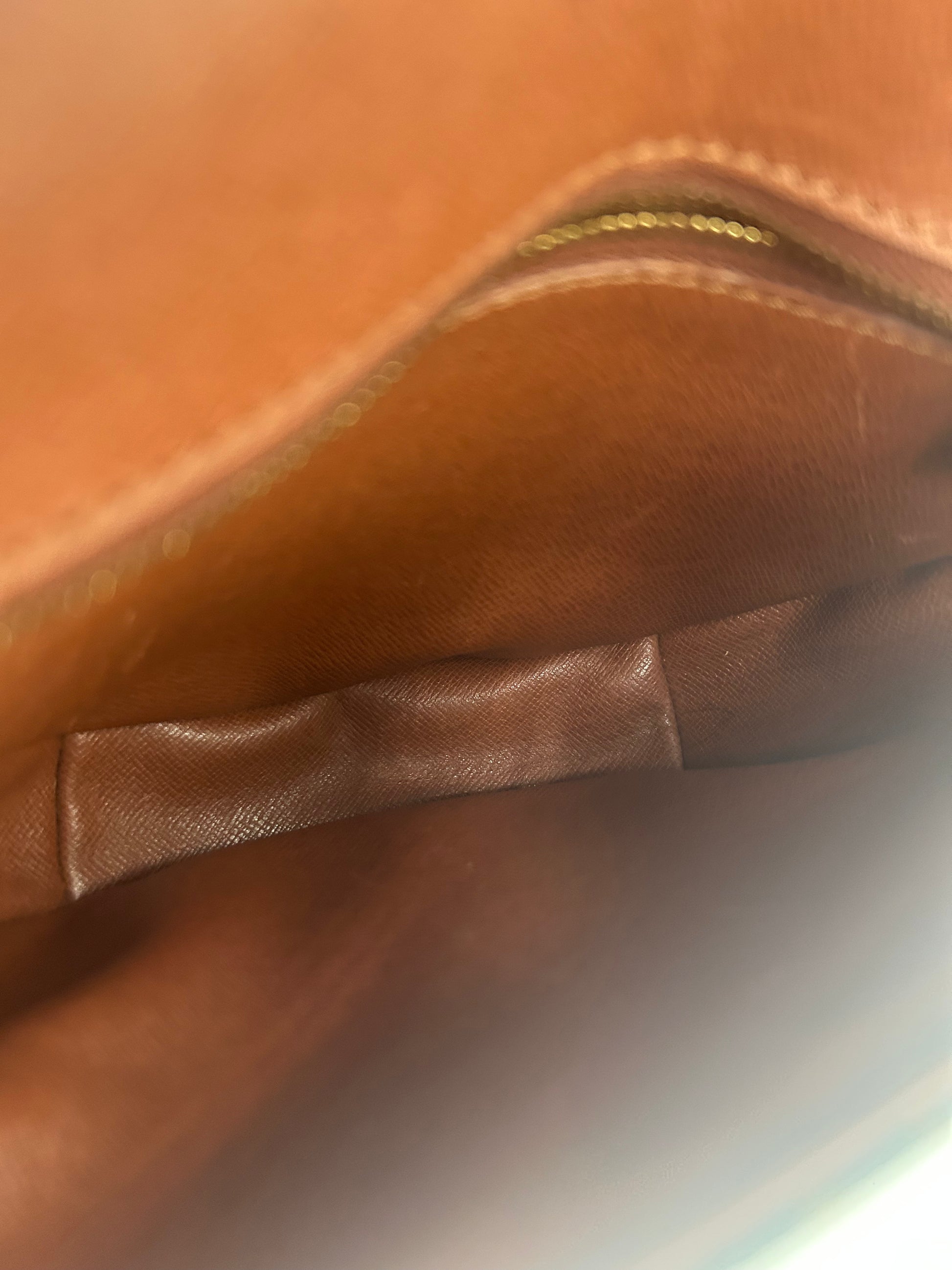 Louis Vuitton Chantilly PM