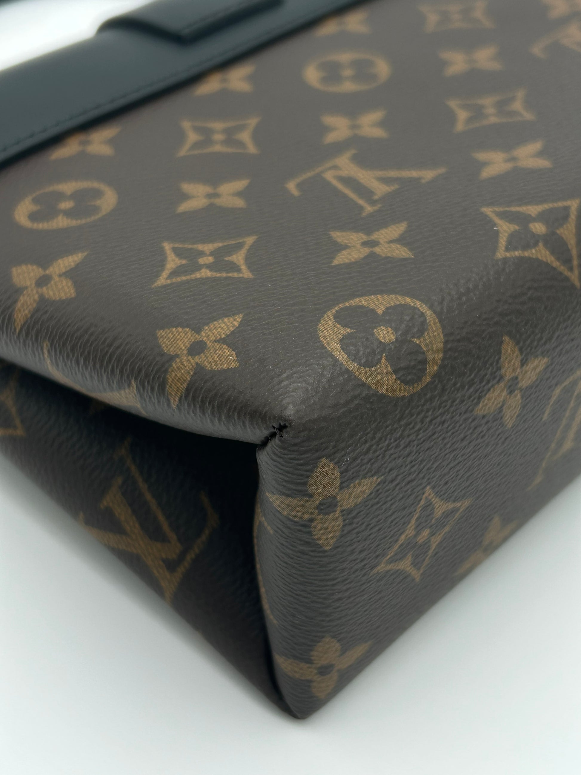 LV Locky BB