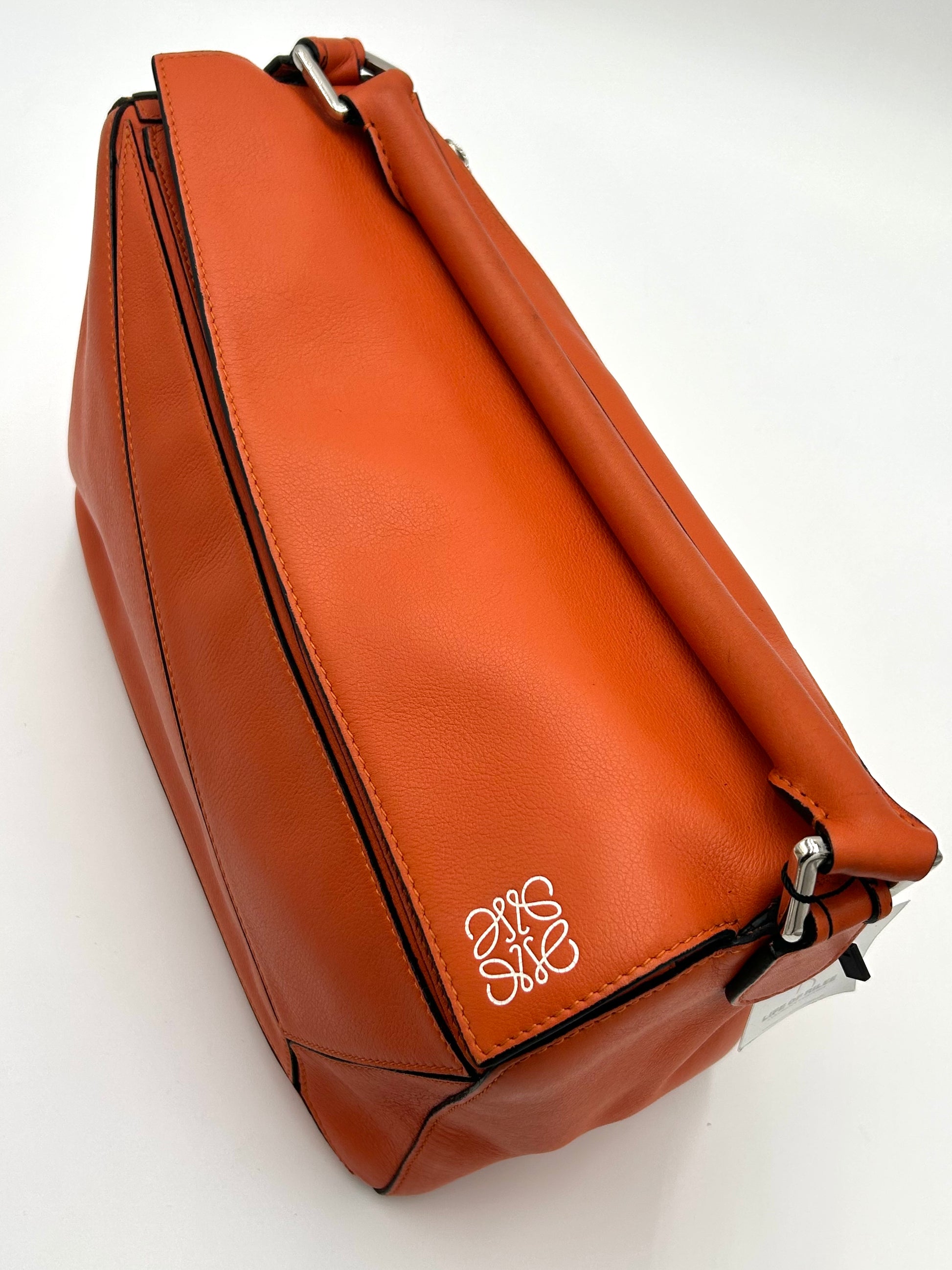 Loewe Puzzle Medium