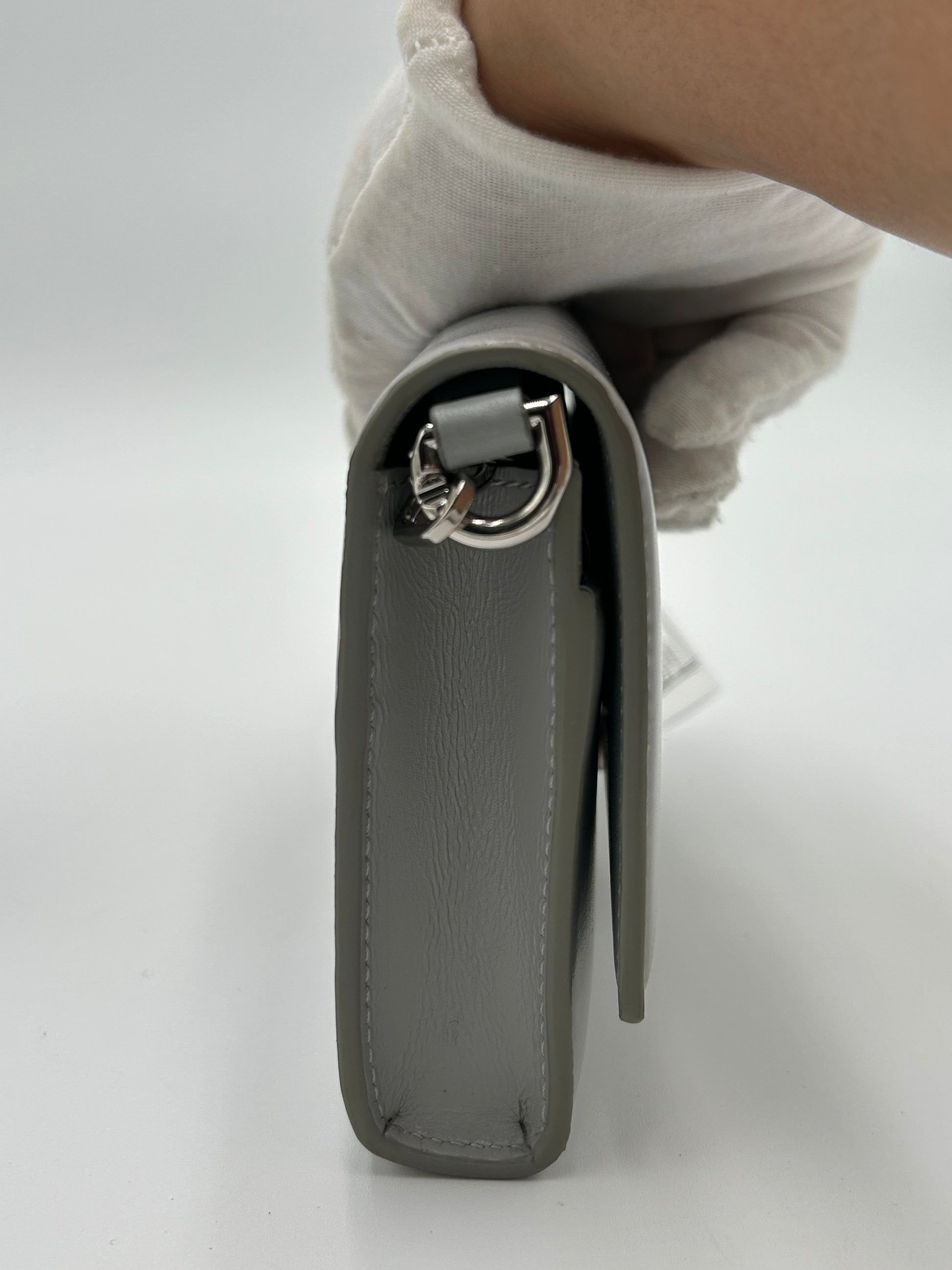 Givenchy Wallet on Chain