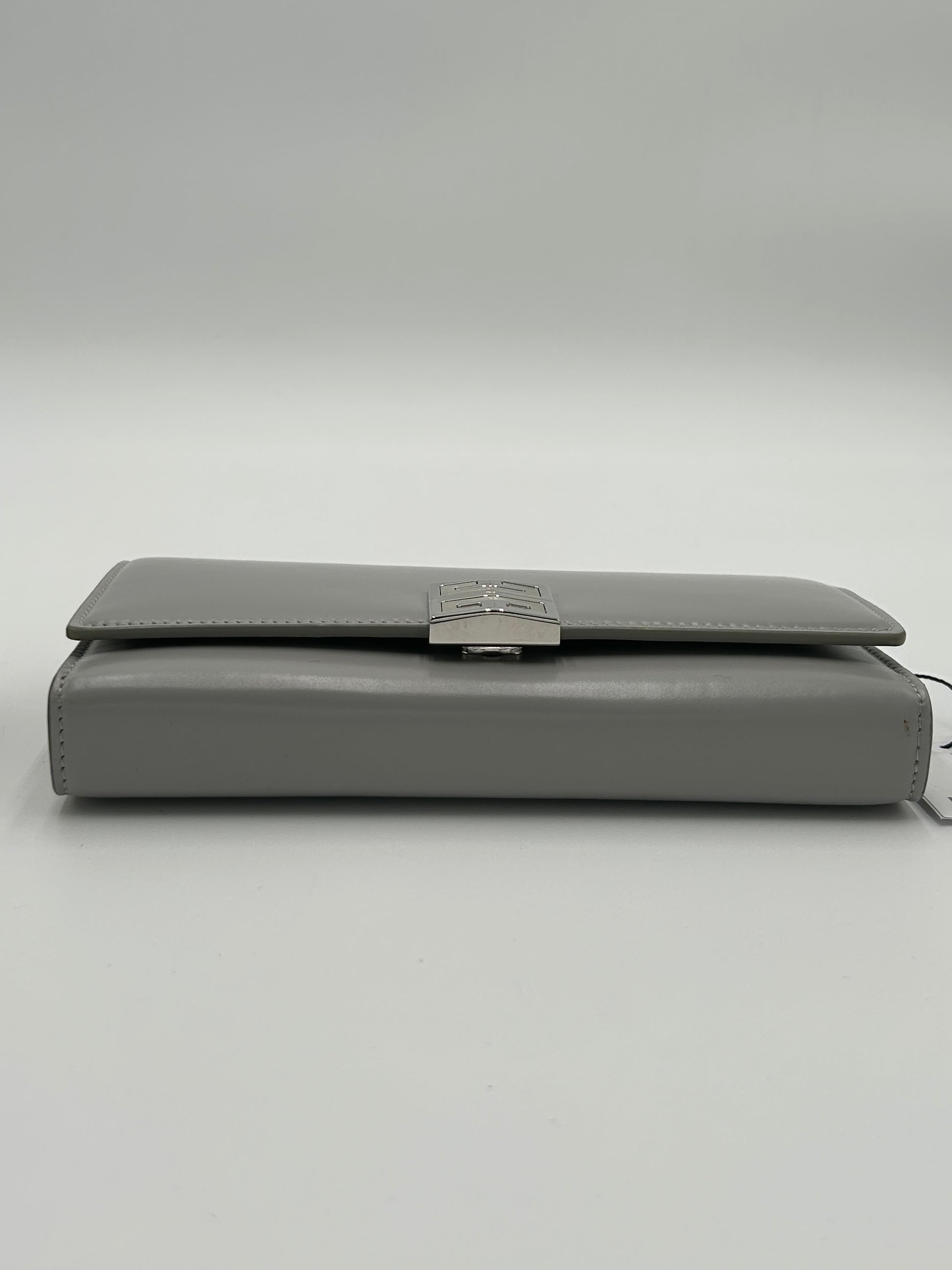 Givenchy Wallet on Chain