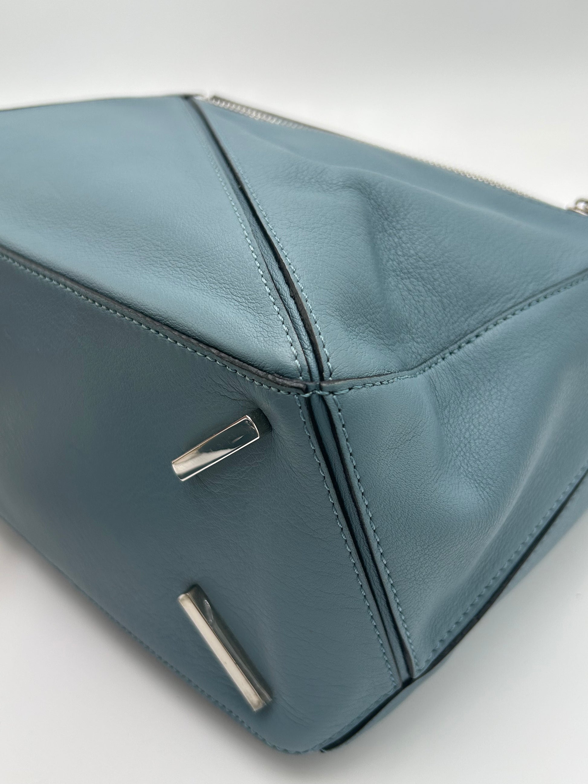 Loewe Puzzle Medium