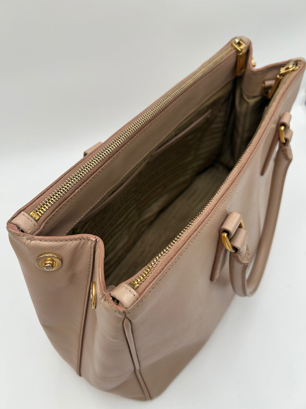 Prada Lux Galleria Medium