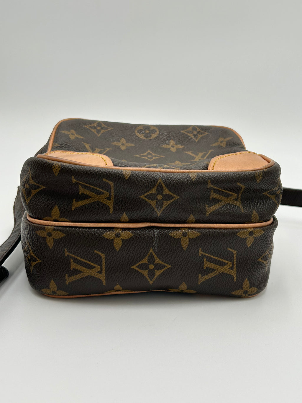 LV Amazon