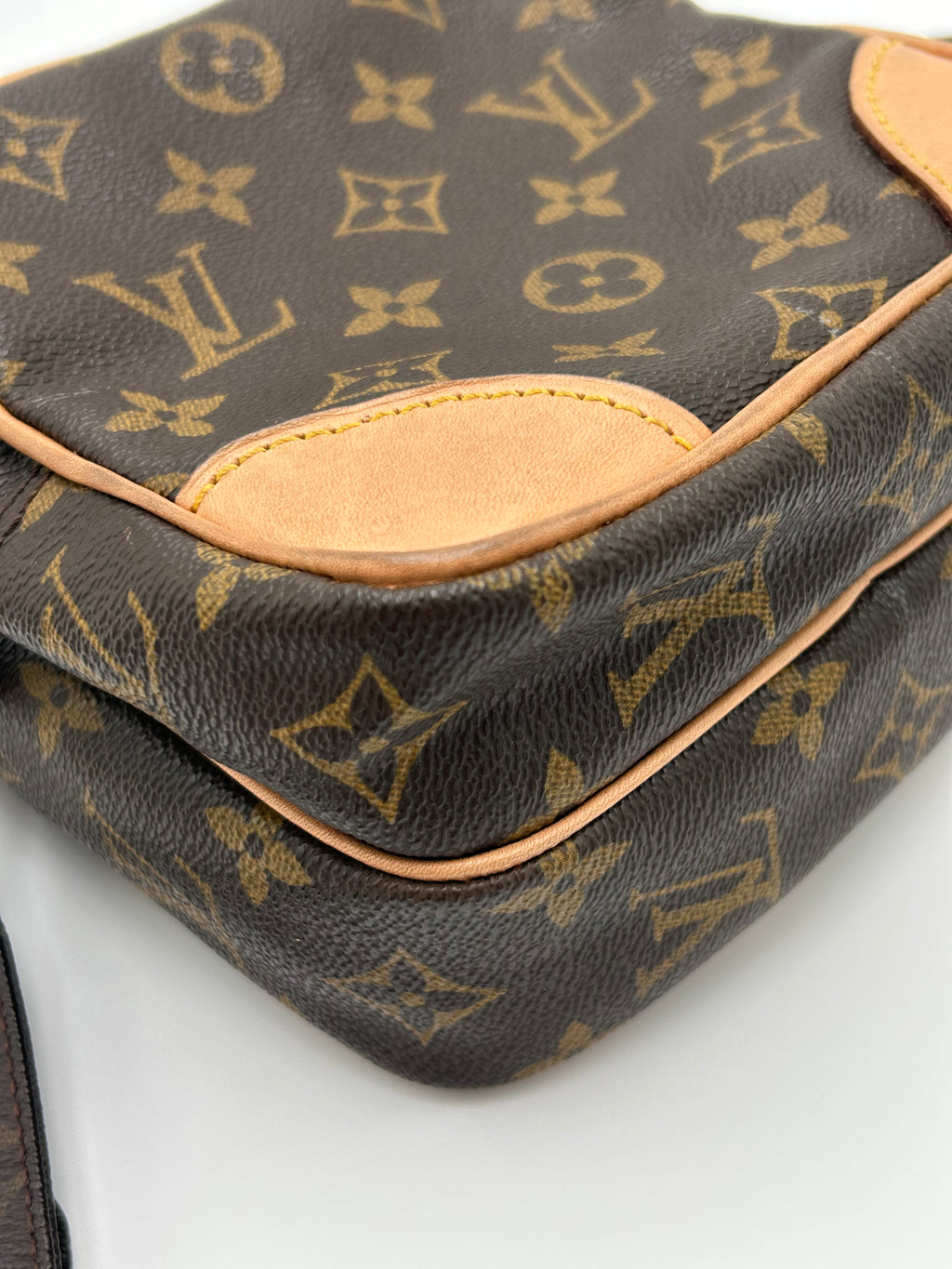 LV Amazon